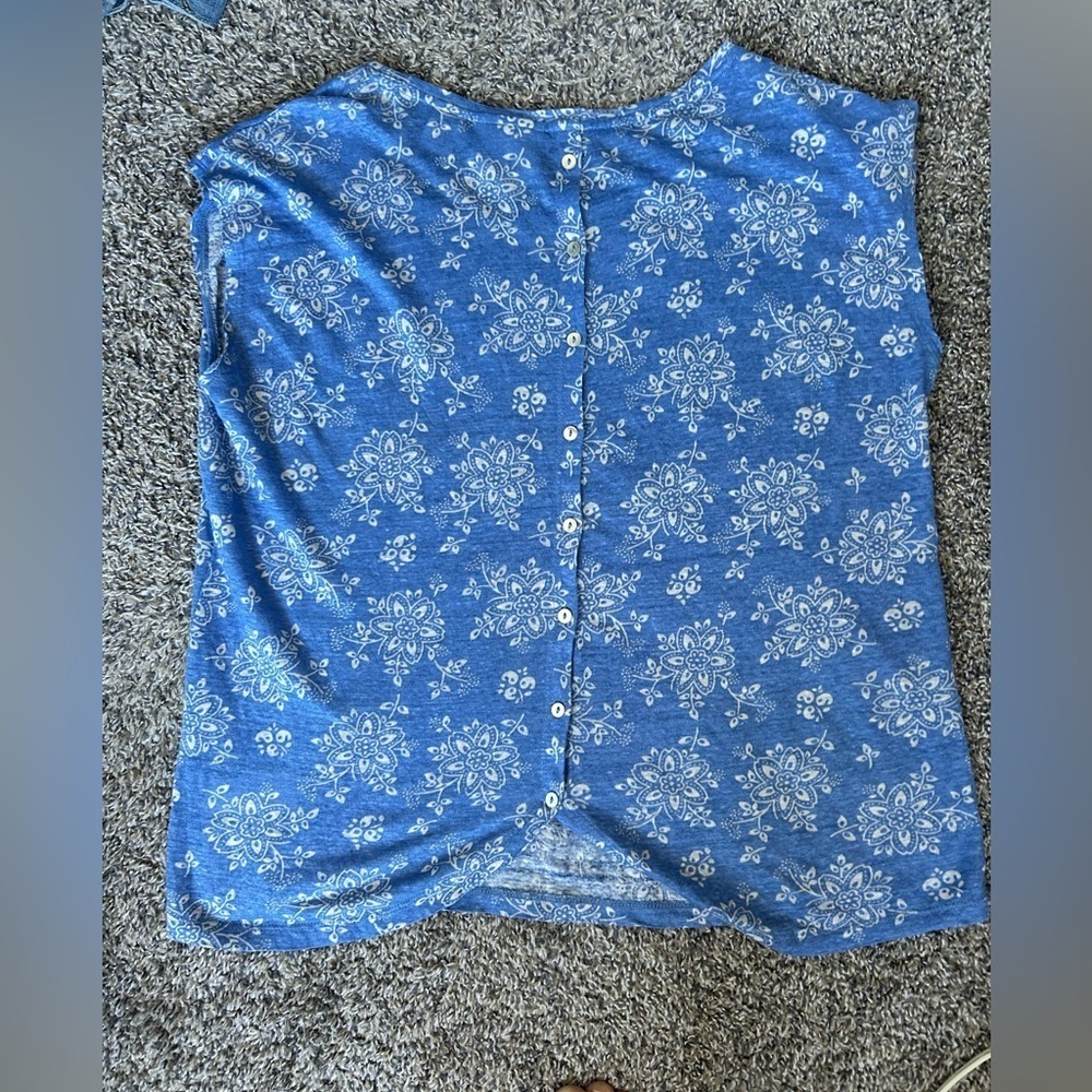 Laura Ashley 100% linen blue and white floral top size L - Picture 6 of 10
